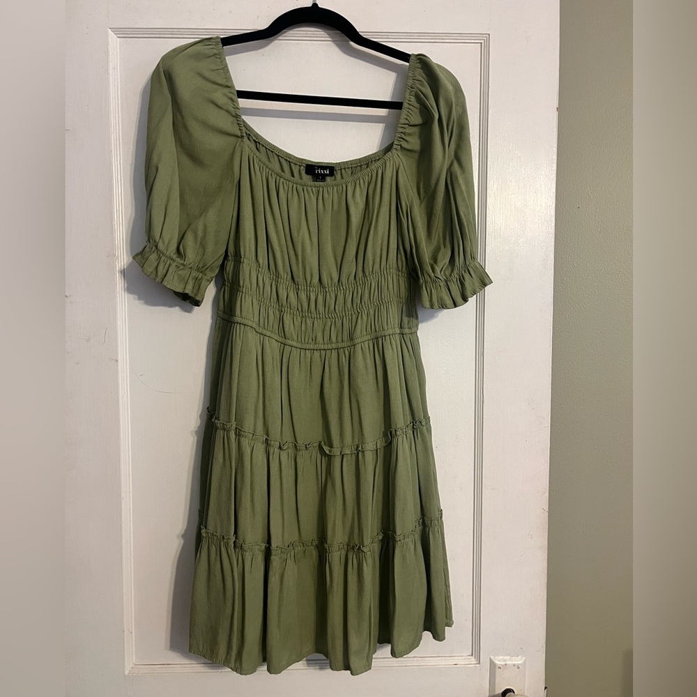 Trixxi Olive Green Tiered Midi Dress